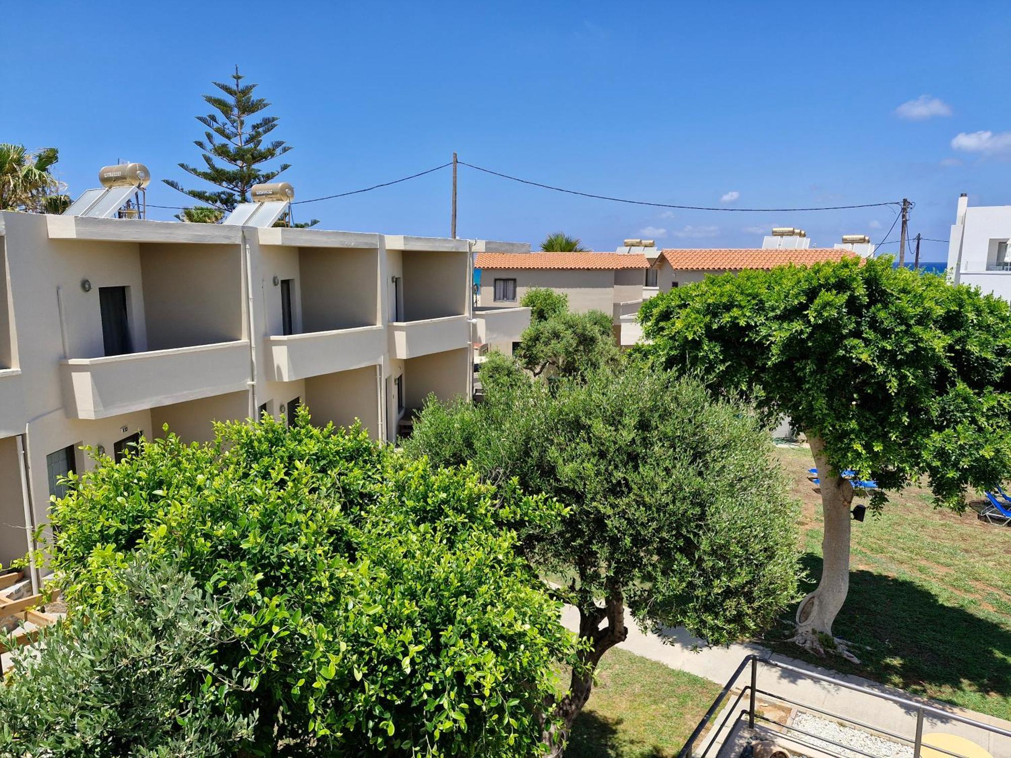 Creteco Hotel & Suites Gournes Gouvon Екстер'єр фото