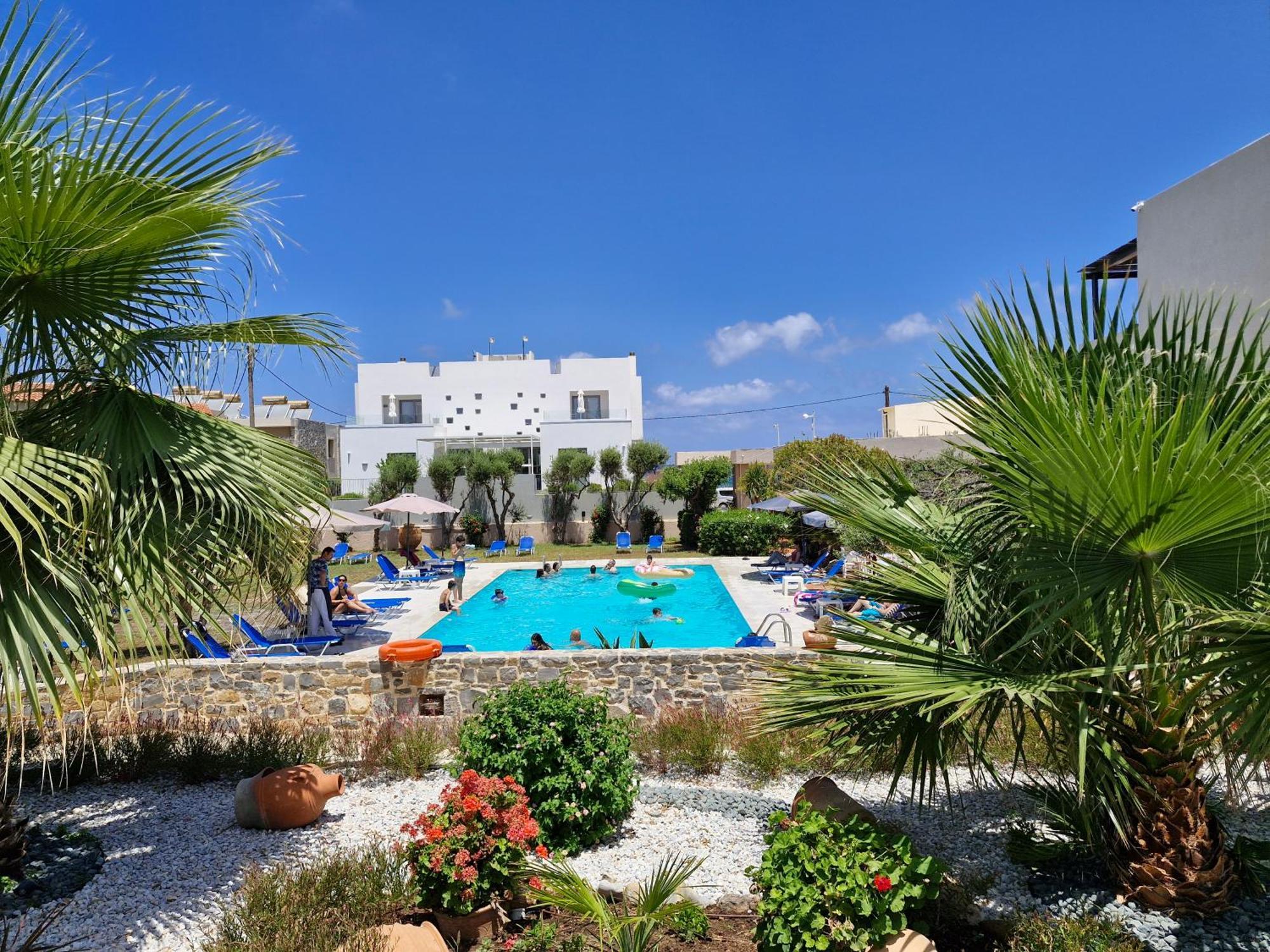 Creteco Hotel & Suites Gournes Gouvon Екстер'єр фото
