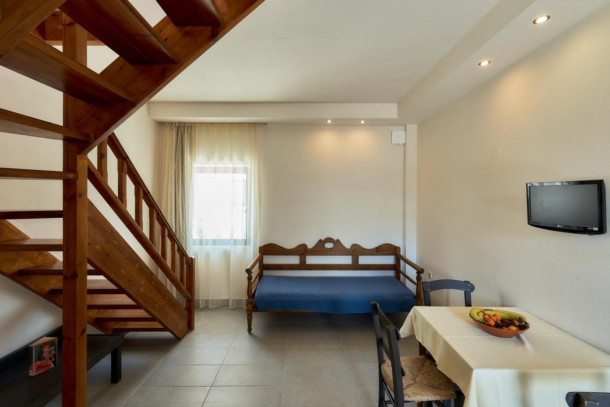 Creteco Hotel & Suites Gournes Gouvon Екстер'єр фото