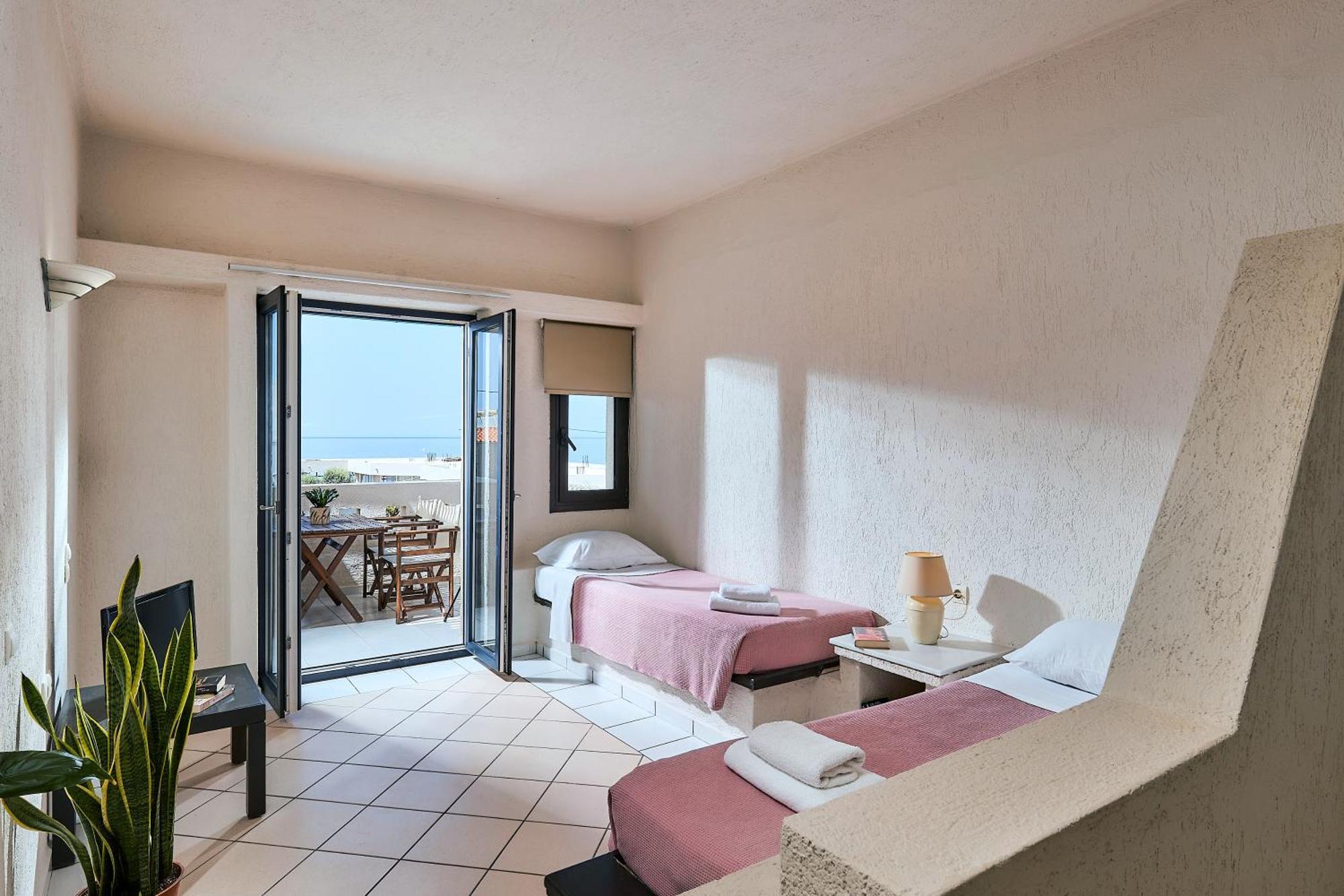 Creteco Hotel & Suites Gournes Gouvon Екстер'єр фото