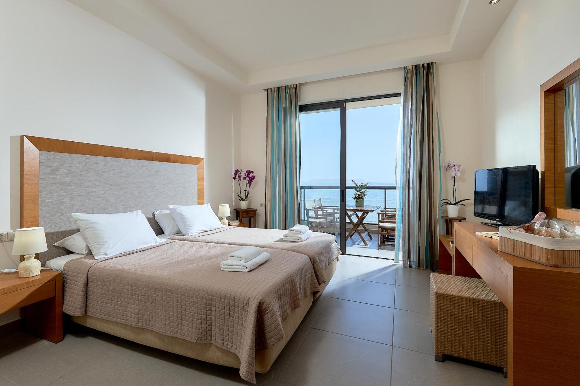 Creteco Hotel & Suites Gournes Gouvon Екстер'єр фото