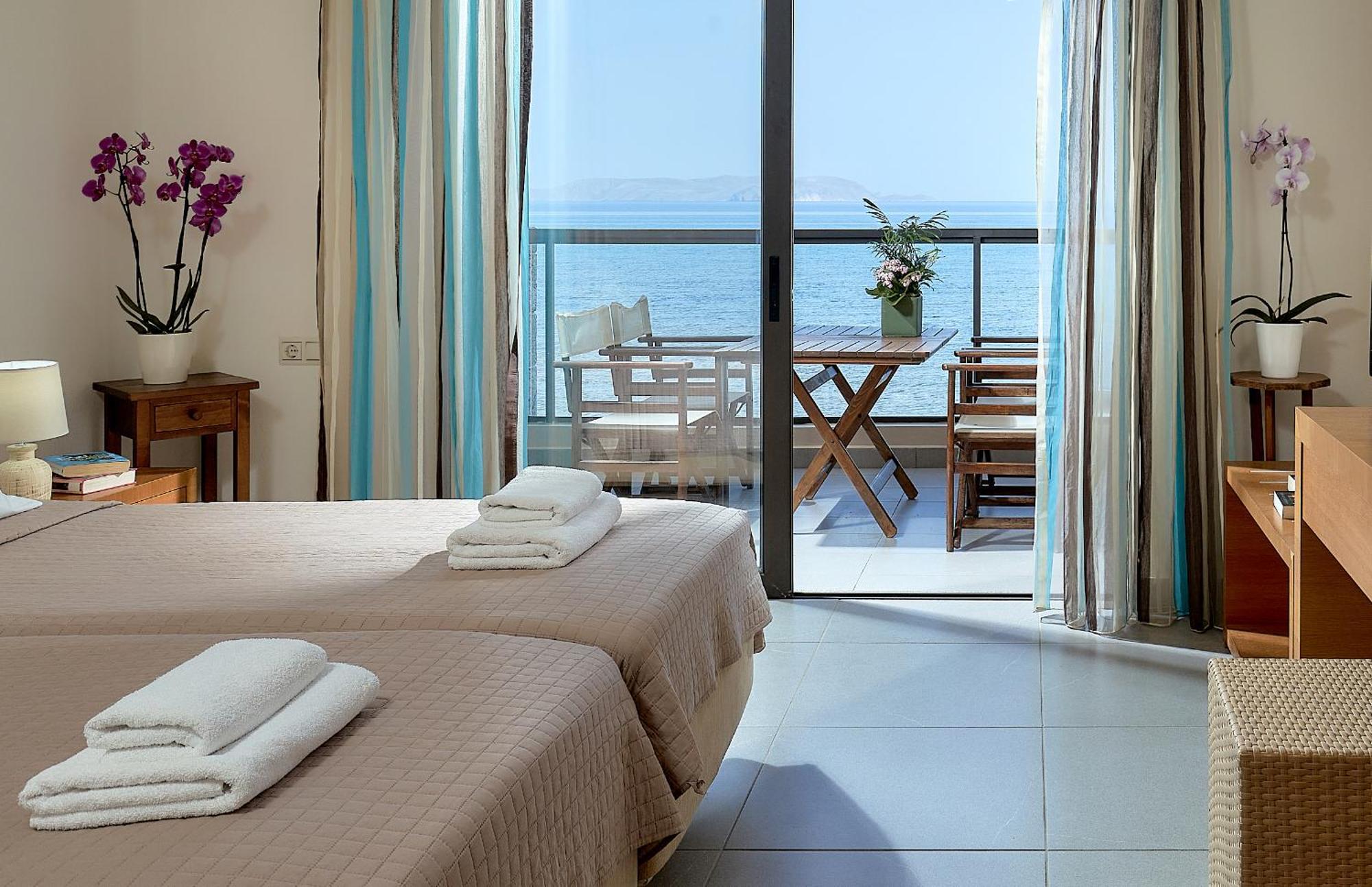 Creteco Hotel & Suites Gournes Gouvon Екстер'єр фото