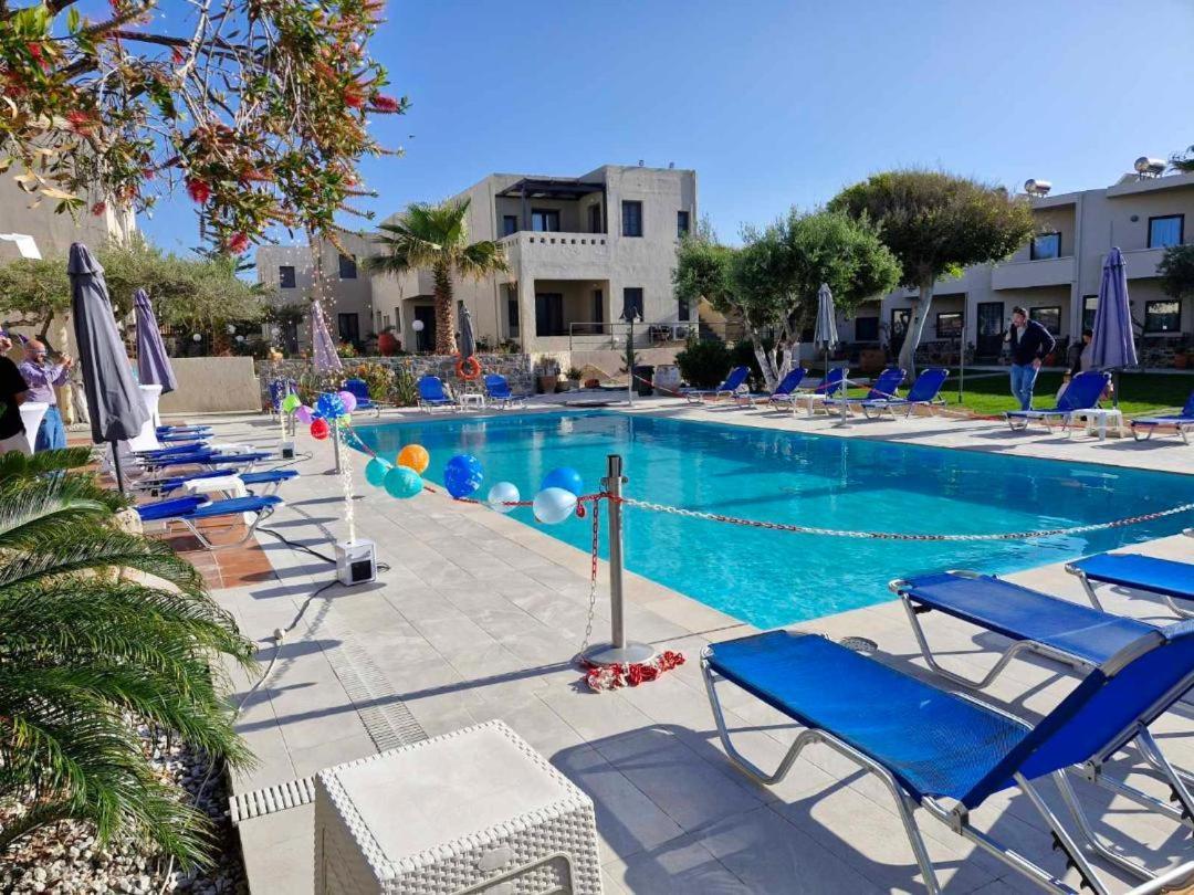 Creteco Hotel & Suites Gournes Gouvon Екстер'єр фото